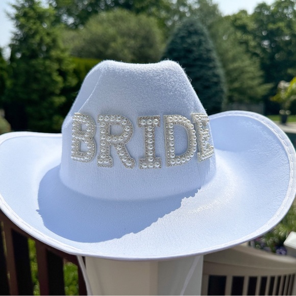 White Bride Cowboy Hat, Bride Bridal Cowgirl Hat, Bachelorette, Bridesmaid Gift - Picture 1 of 5